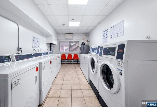 333 Grand Avenue 4B, Palisades Park, NJ 07650