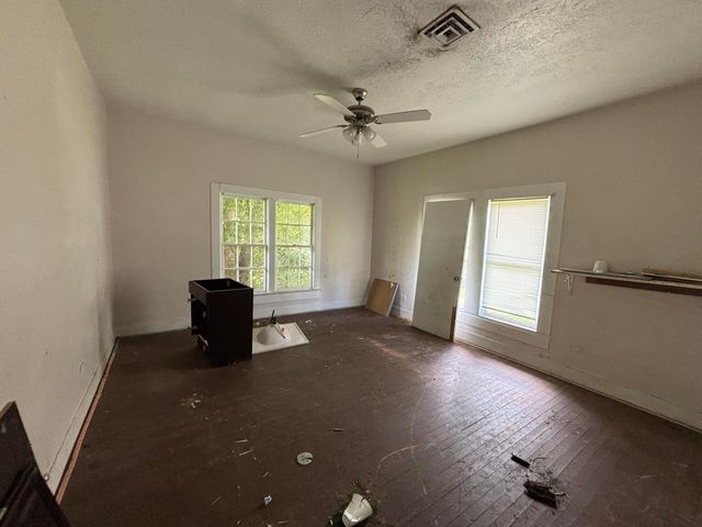 801 Shirley St, Deridder, LA 70634