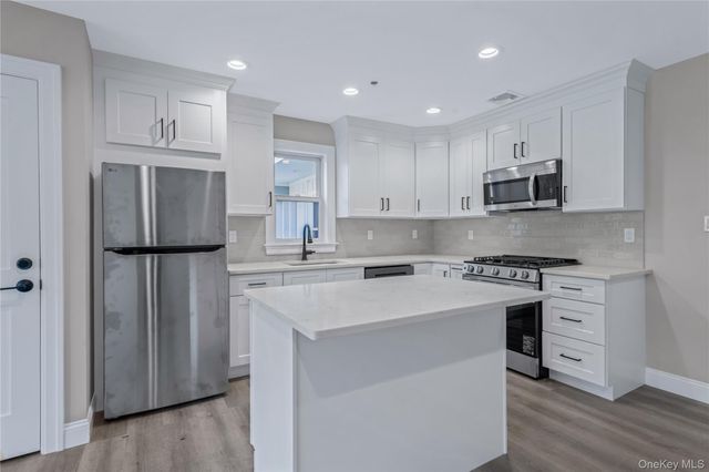 110 School Street 1, Glen Cove, NY 11542