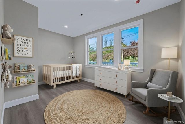 110 School Street 1, Glen Cove, NY 11542