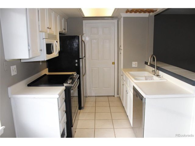 2010 S Hannibal St C, Aurora, CO 80013