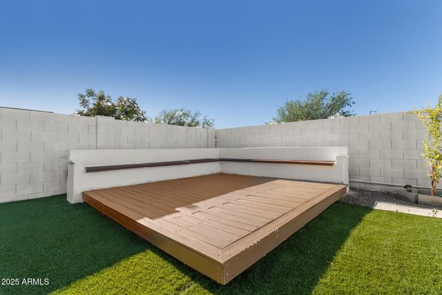 26410 N THORNHILL Drive, Peoria, AZ 85383