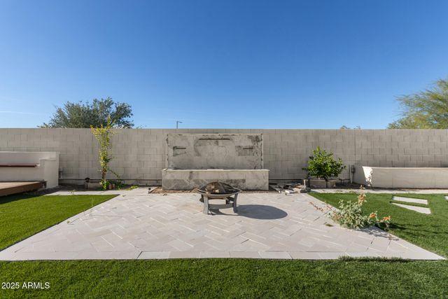 26410 N THORNHILL Drive, Peoria, AZ 85383