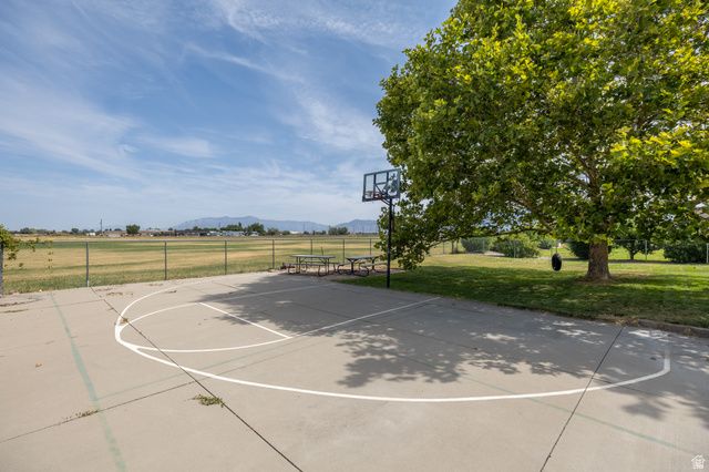 4656 W 1650 N, West Point, UT 84015