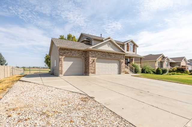4656 W 1650 N, West Point, UT 84015