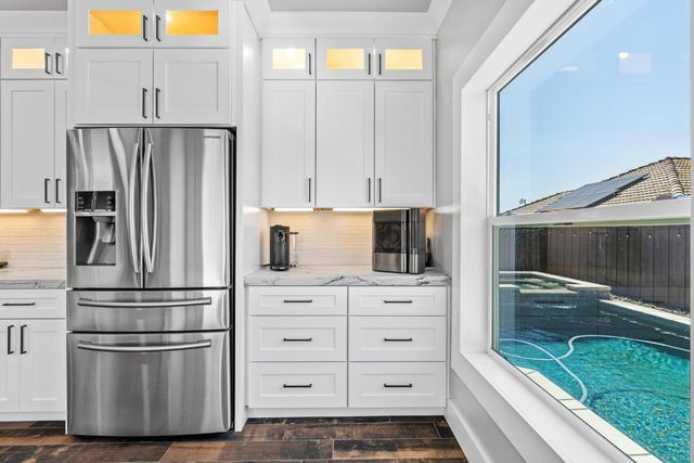 747 Palm Ave, Ripon, CA 95366