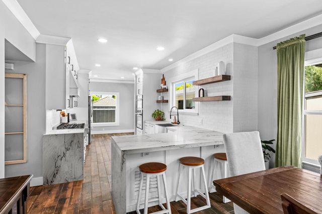 747 Palm Ave, Ripon, CA 95366