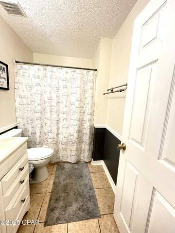 5386 Cooper Street, Graceville, FL 32440