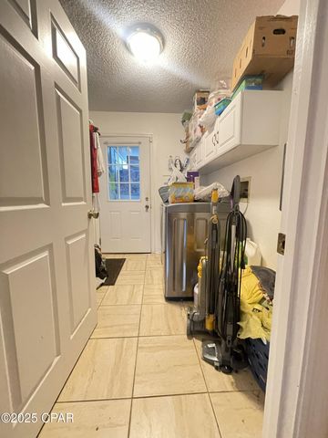 5386 Cooper Street, Graceville, FL 32440