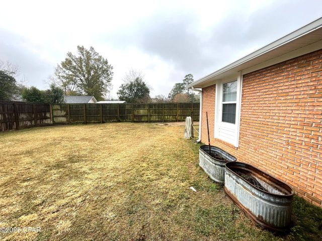 5386 Cooper Street, Graceville, FL 32440