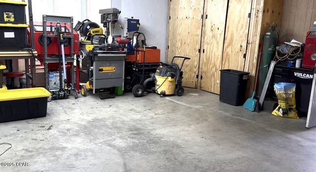 5386 Cooper Street, Graceville, FL 32440