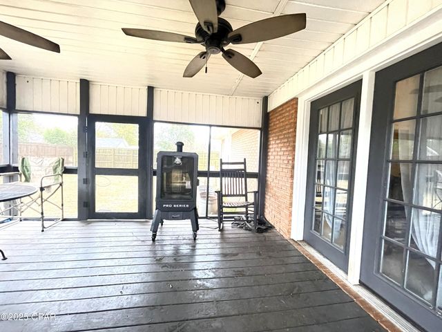 5386 Cooper Street, Graceville, FL 32440