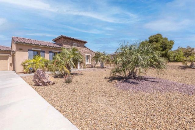19506 Arcata Road, Apple Valley, CA 92307