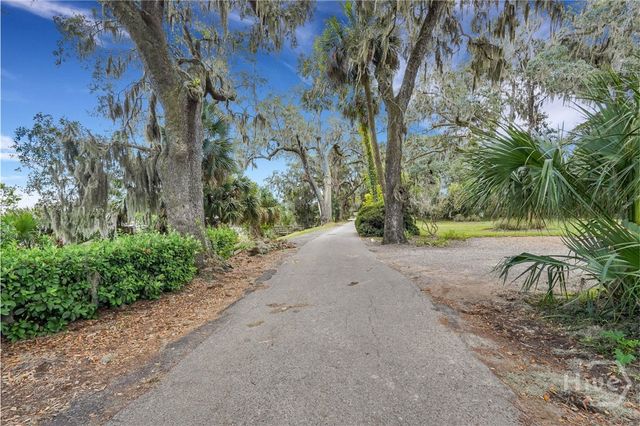 26 Nancy Place, Savannah, GA 31406