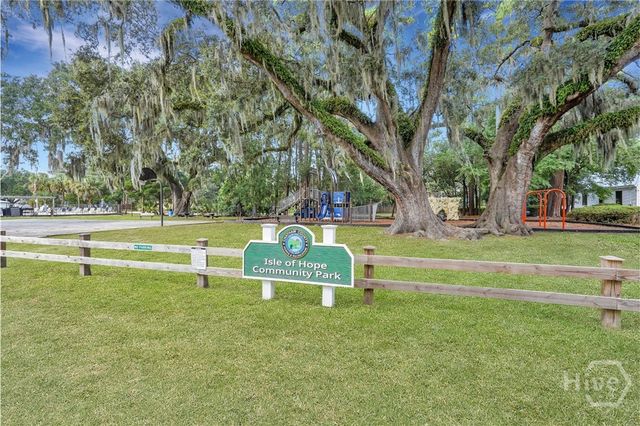 26 Nancy Place, Savannah, GA 31406