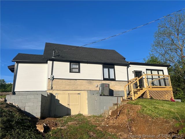 2400 Hidden Valley Road NE, Corydon, IN 47112