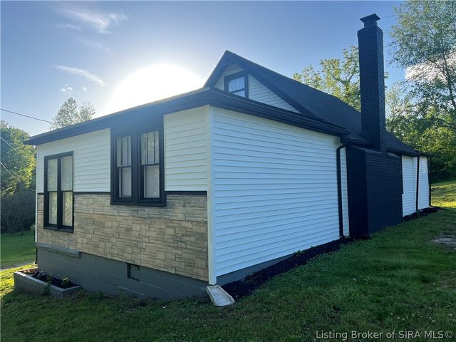 2400 Hidden Valley Road NE, Corydon, IN 47112