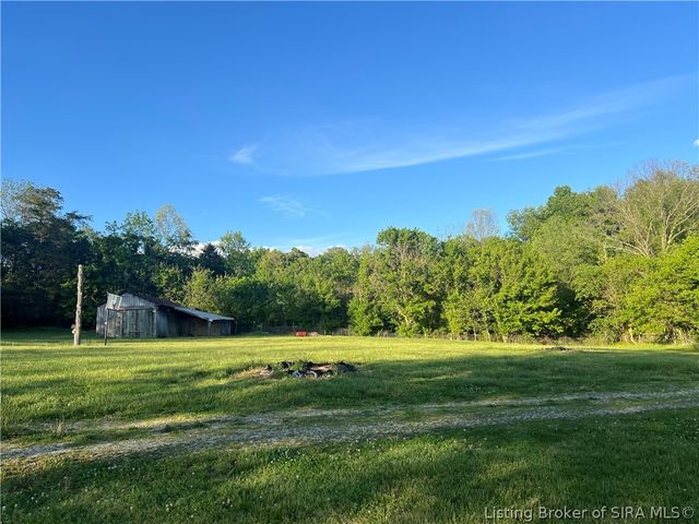 2400 Hidden Valley Road NE, Corydon, IN 47112