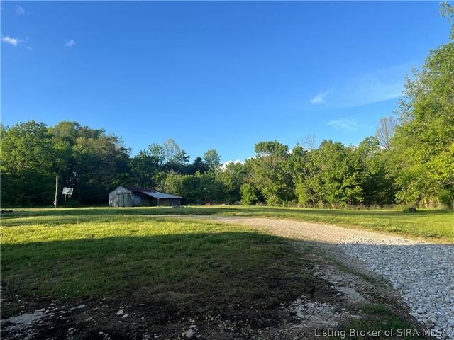 2400 Hidden Valley Road NE, Corydon, IN 47112