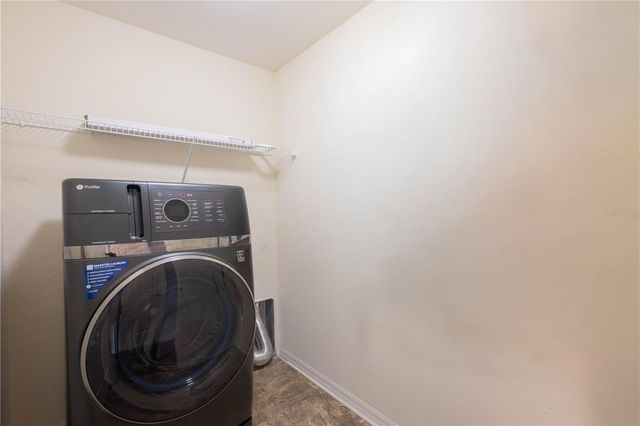 6517 BAYSTON HILL PLACE, Zephyrhills, FL 33541