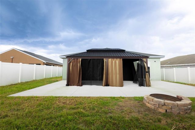 6517 BAYSTON HILL PLACE, Zephyrhills, FL 33541