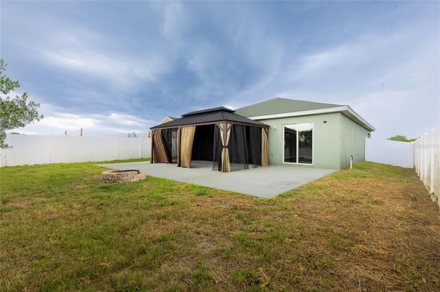 6517 BAYSTON HILL PLACE, Zephyrhills, FL 33541