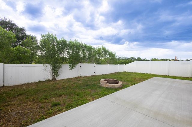 6517 BAYSTON HILL PLACE, Zephyrhills, FL 33541