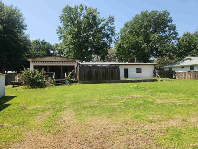 6124 S Laura, Wichita, KS 67216