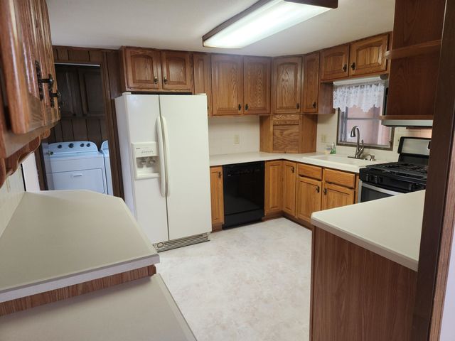 6124 S Laura, Wichita, KS 67216