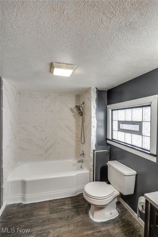 377 Hillsdale Avenue, Barberton, OH 44203