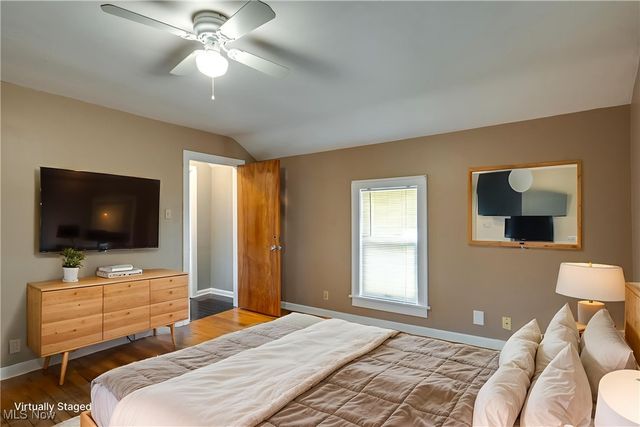 377 Hillsdale Avenue, Barberton, OH 44203