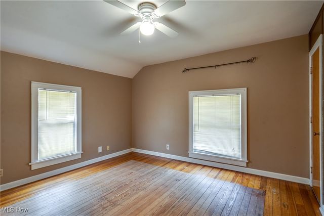 377 Hillsdale Avenue, Barberton, OH 44203