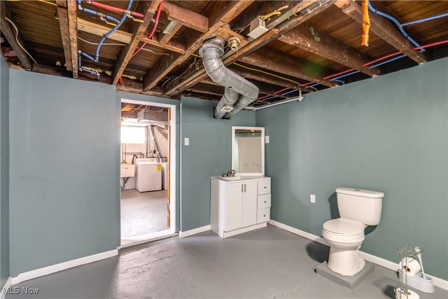 377 Hillsdale Avenue, Barberton, OH 44203