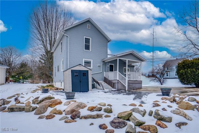 377 Hillsdale Avenue, Barberton, OH 44203