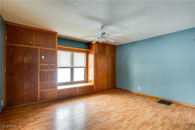 377 Hillsdale Avenue, Barberton, OH 44203