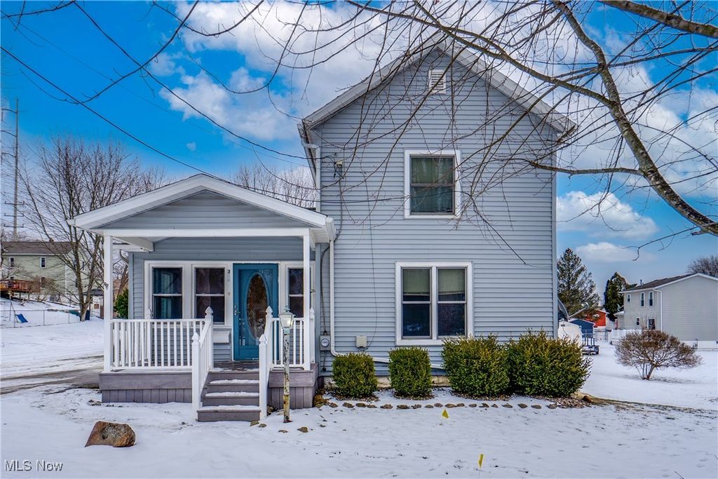 377 Hillsdale Avenue, Barberton, OH 44203