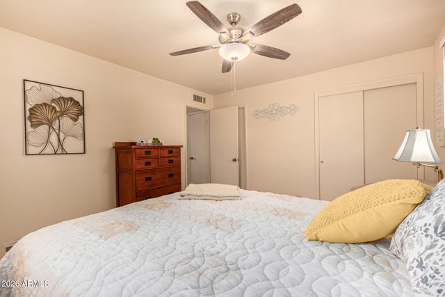 6061 E EVERGREEN Street, Mesa, AZ 85205