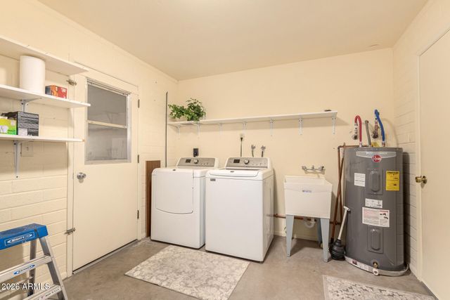 6061 E EVERGREEN Street, Mesa, AZ 85205