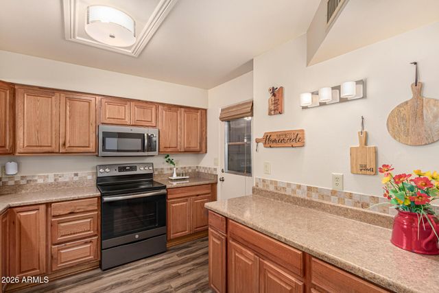 6061 E EVERGREEN Street, Mesa, AZ 85205