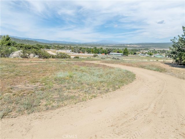 46 Lakeshore Boulevard, Aguanga, CA 92536
