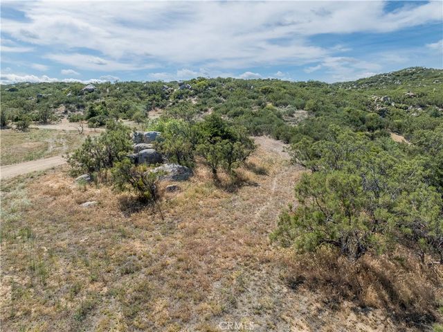 46 Lakeshore Boulevard, Aguanga, CA 92536