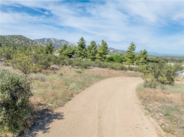 46 Lakeshore Boulevard, Aguanga, CA 92536