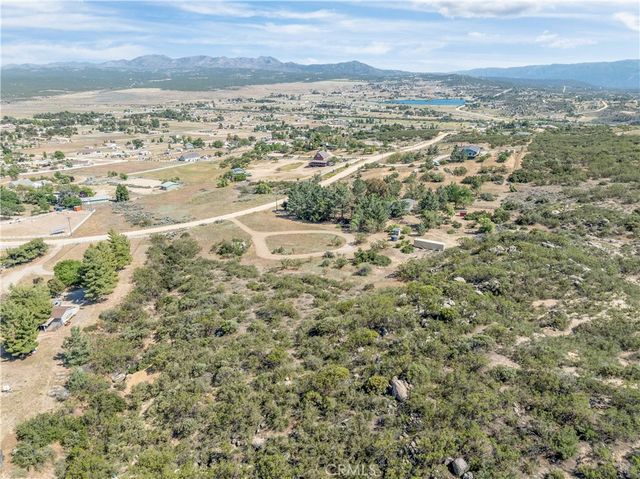 46 Lakeshore Boulevard, Aguanga, CA 92536