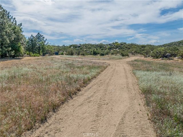 46 Lakeshore Boulevard, Aguanga, CA 92536