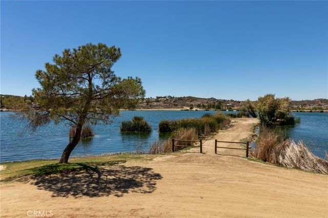 46 Lakeshore Boulevard, Aguanga, CA 92536