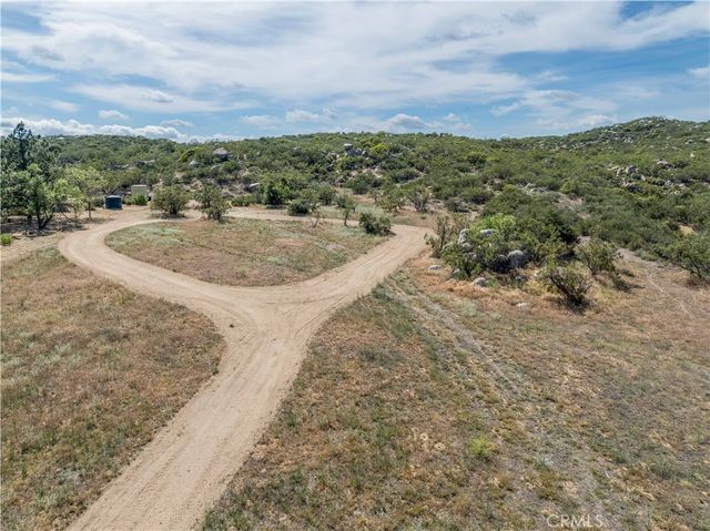 46 Lakeshore Boulevard, Aguanga, CA 92536