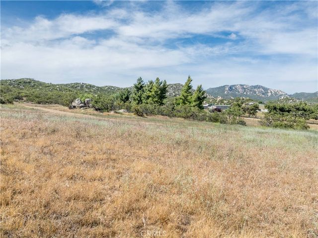 46 Lakeshore Boulevard, Aguanga, CA 92536