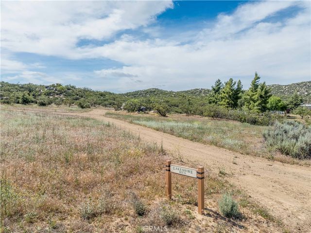 46 Lakeshore Boulevard, Aguanga, CA 92536