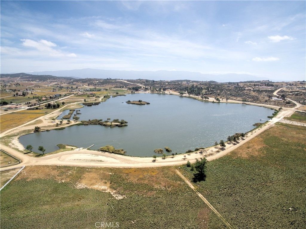 Image 28 of property listing at 46 Lakeshore Boulevard, Aguanga, CA 92536