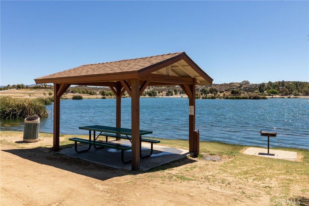 Image 31 of property listing at 46 Lakeshore Boulevard, Aguanga, CA 92536